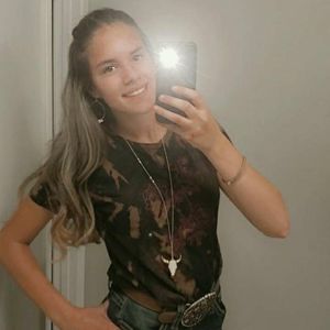 Meet your Posher, Adrianna